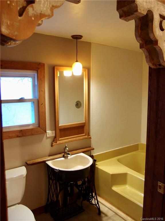 25 Sayles Town Road Fairview, NC 28730 - Photo 15 of 23 Gallery Image 15