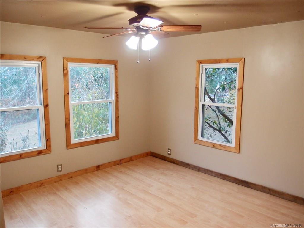 25 Sayles Town Road Fairview, NC 28730 - Photo 17 of 23 Gallery Image 17