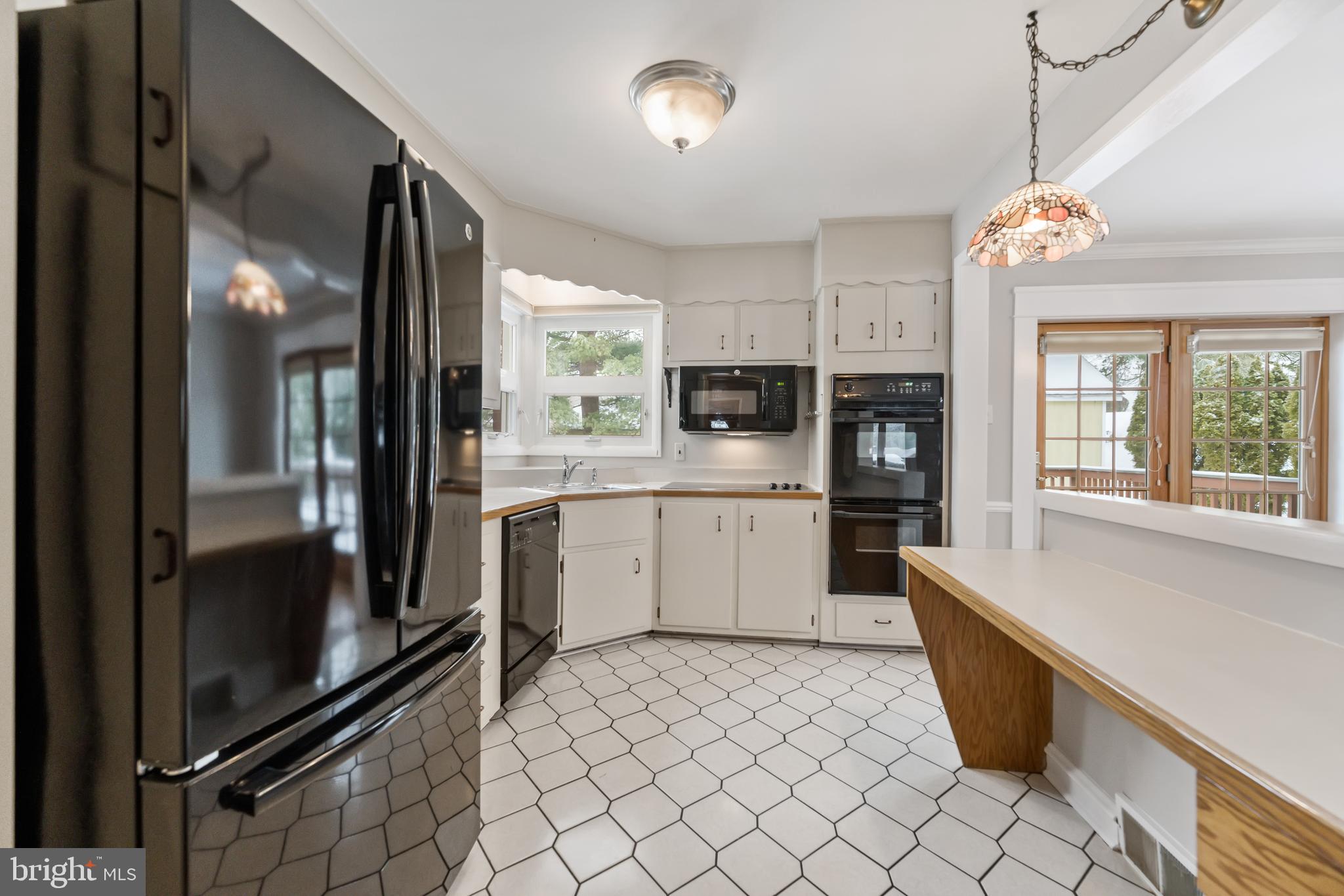 2030 Springhouse Road Broomall, PA 19008 - Photo 14 of 27 Kitchen