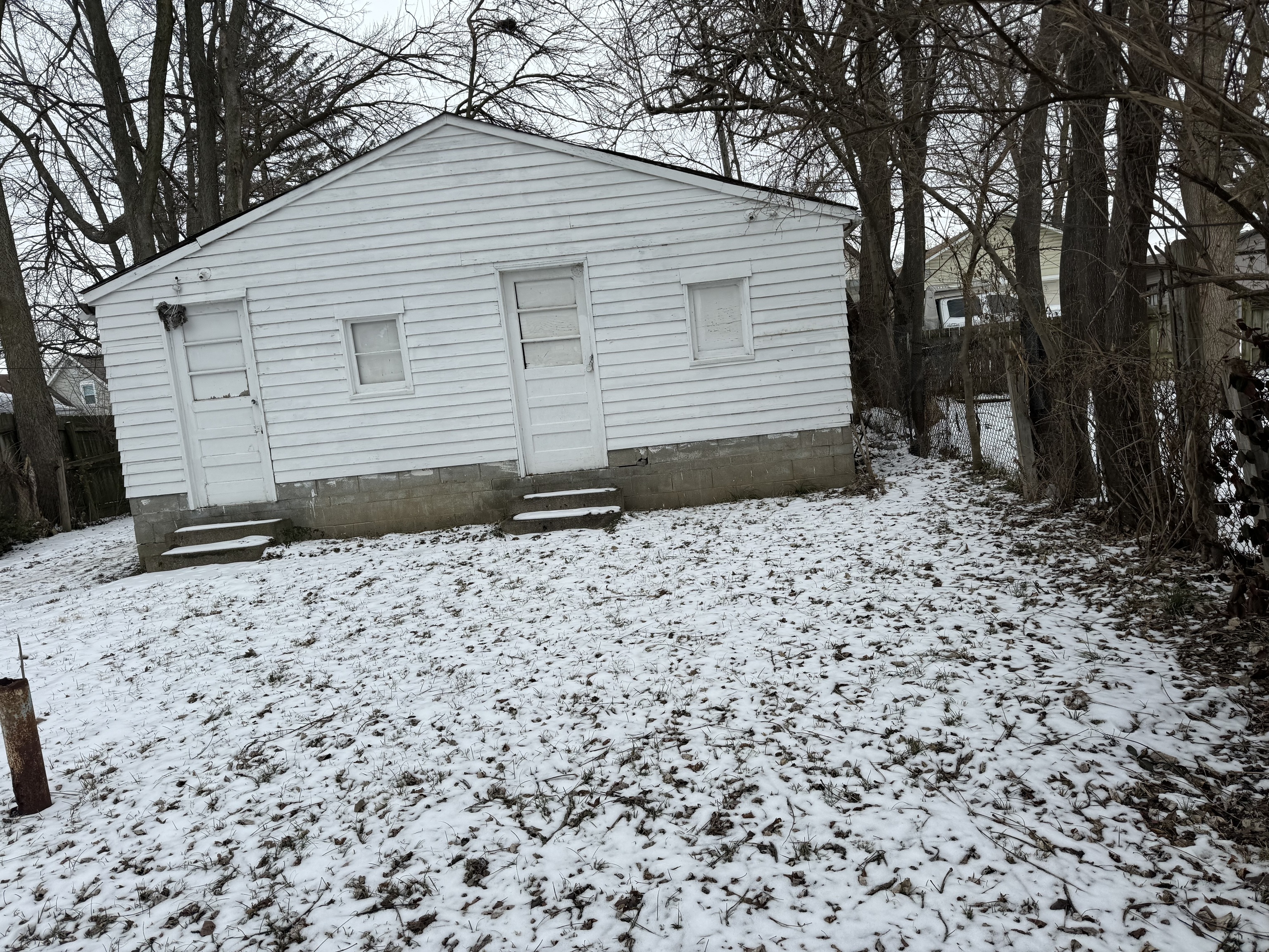 106 North Riley Avenue Indianapolis, IN 46201 - Photo 3 of 9 Gallery Image 3