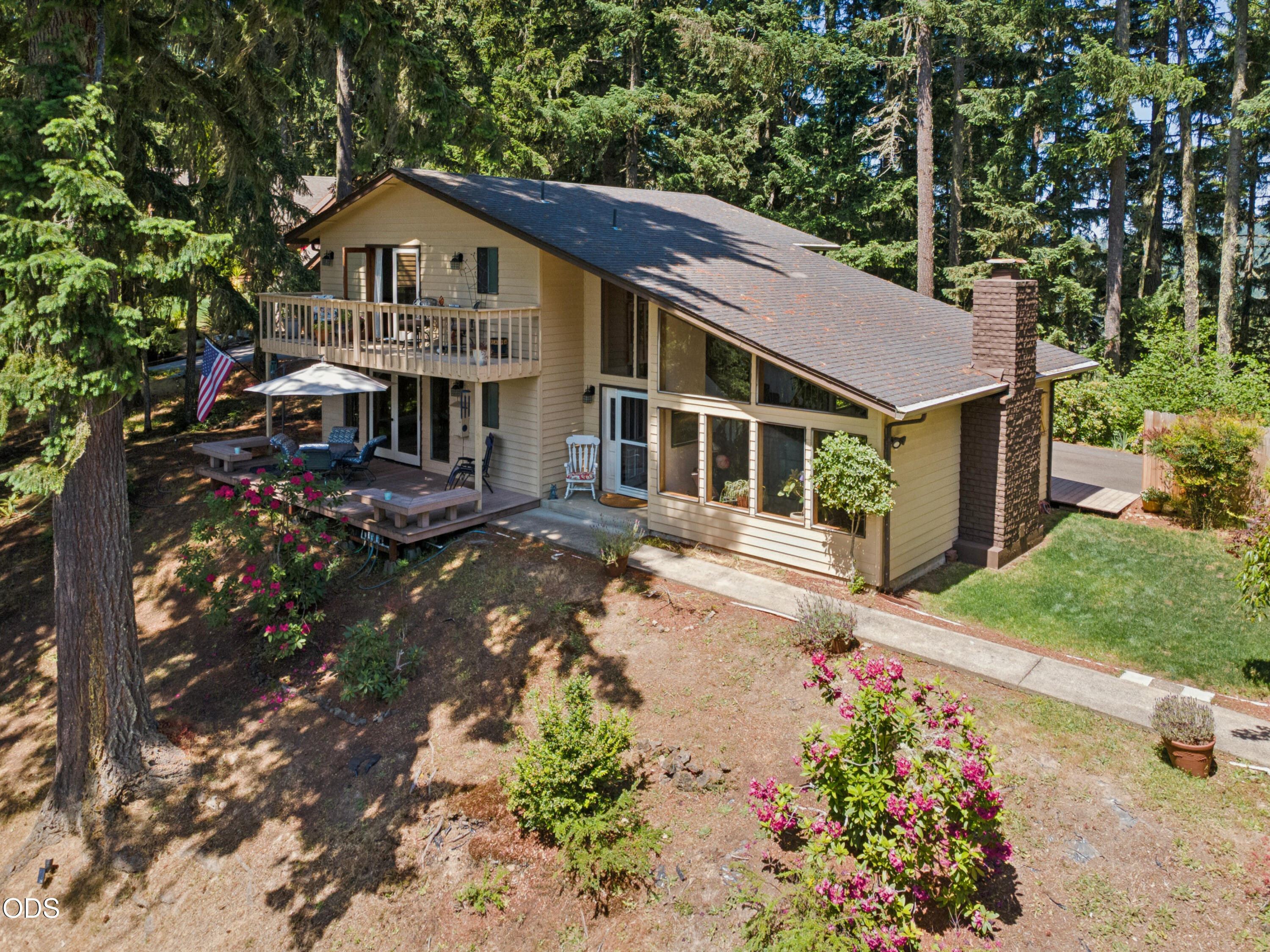 1853 Ridge Water Drive Sutherlin, OR 97479 - Photo 2 of 27 1