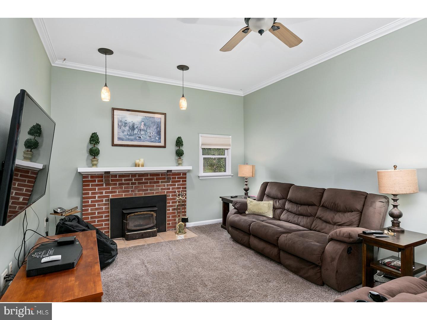 441 Rynning Avenue Maple Shade, NJ 08052 - Photo 4 of 22 Gallery Image 4