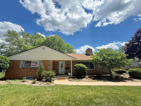 $289,900 | 4673 Morningside Drive, Bay City, MI 48706