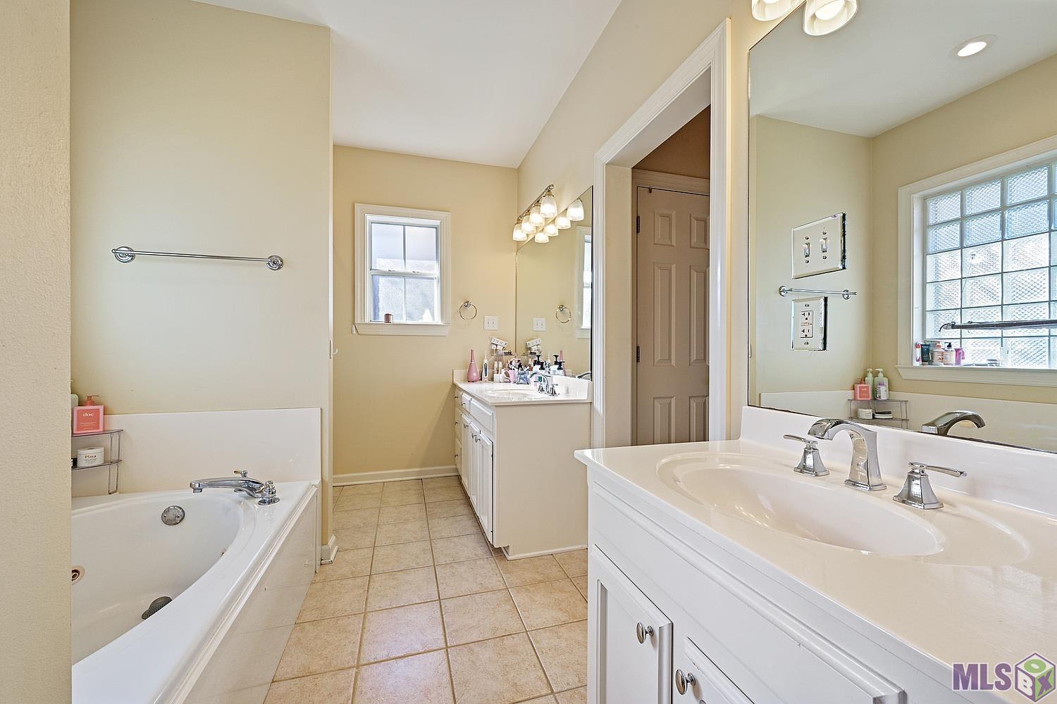 10110 Springpark Avenue Baton Rouge, LA 70810 - Photo 6 of 11