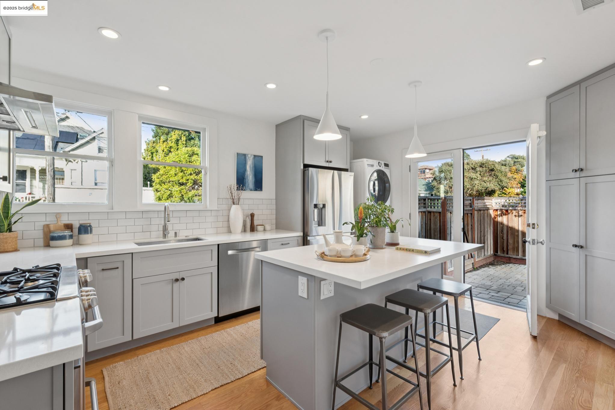 2201 McGee Avenue Berkeley, CA 94703 - Photo 20 of 46