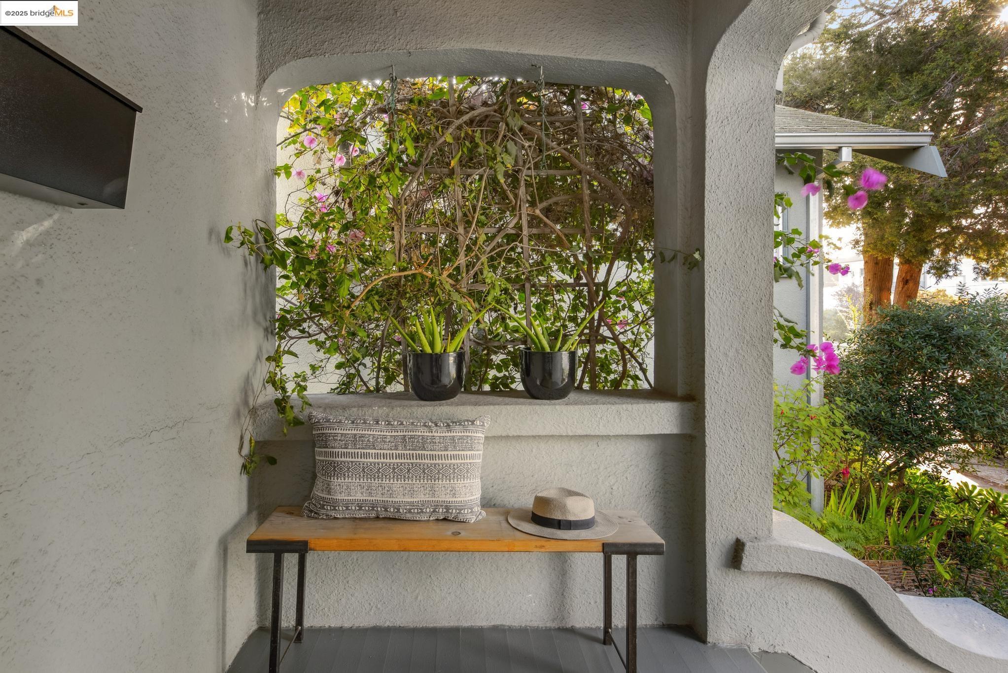 2201 McGee Avenue Berkeley, CA 94703 - Photo 5 of 46