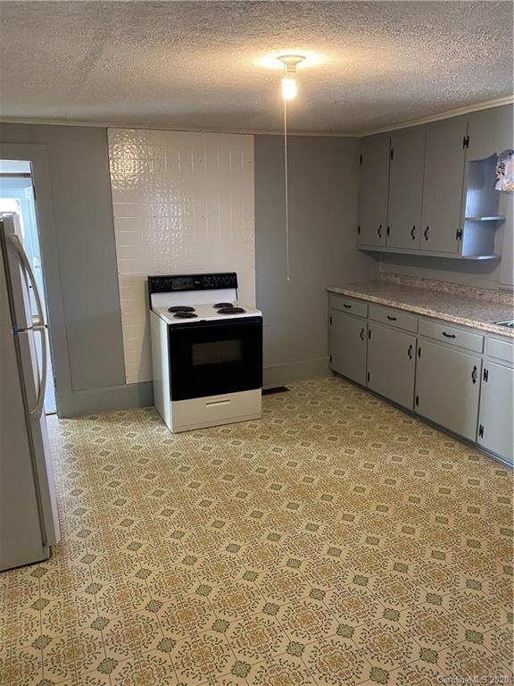 4835 Dysartsville Road Morganton, NC 28655 - Photo 7 of 14 Gallery Image 7