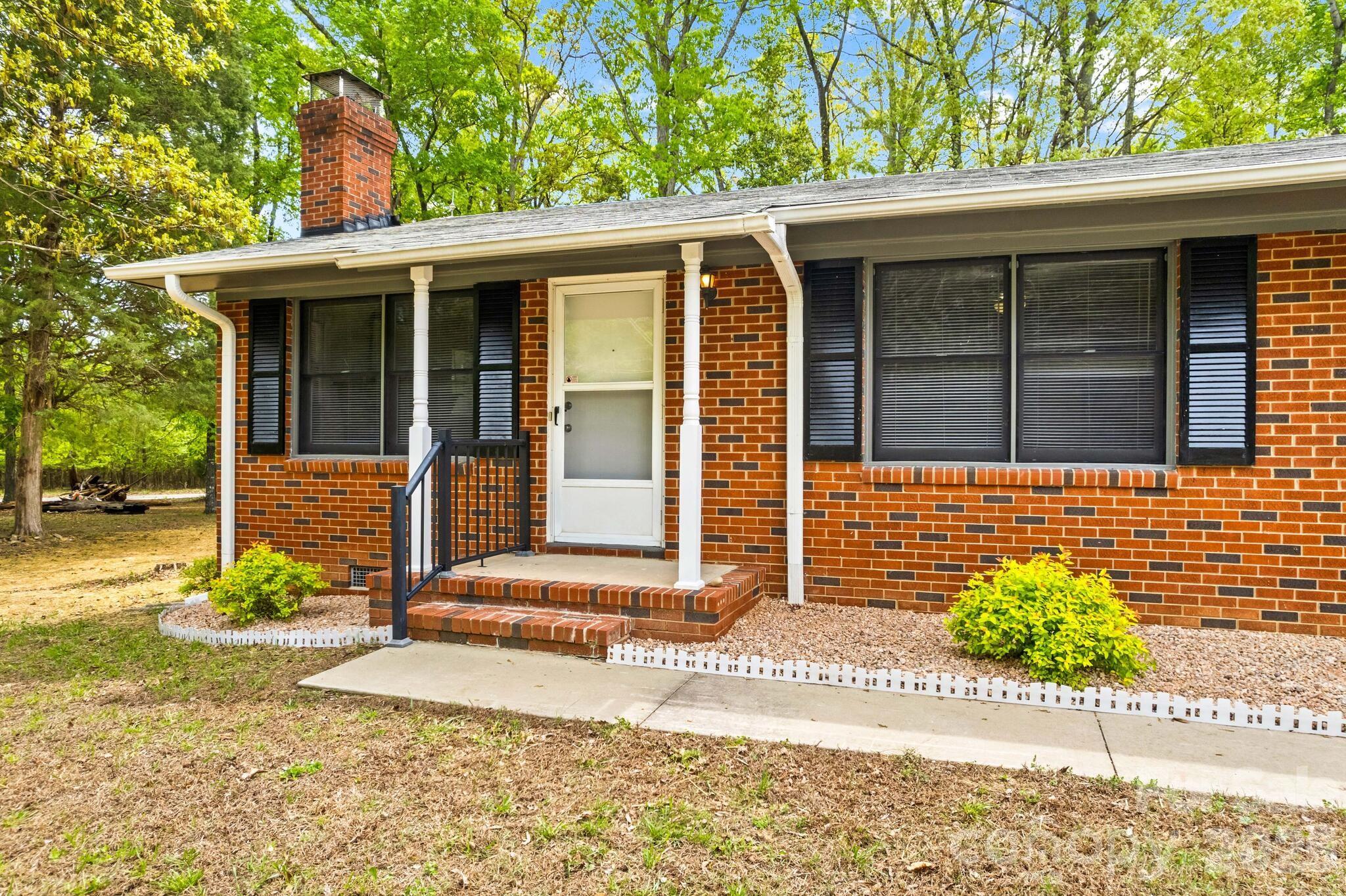 6325 Long Ferry Road Salisbury, NC 28146 - Photo 5 of 48