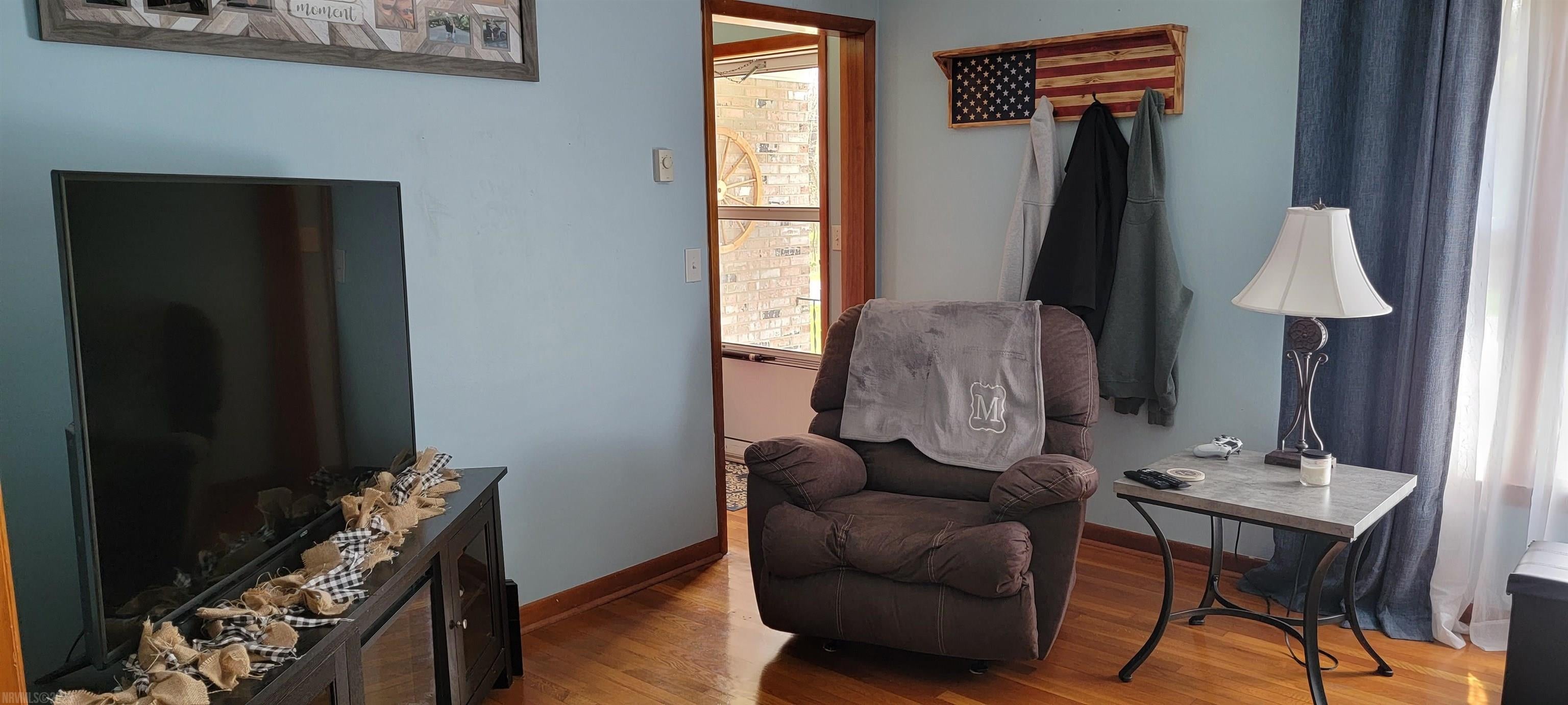 711 Mercer Road Rich Creek, VA 24147 - Photo 13 of 35 Gallery Image 13
