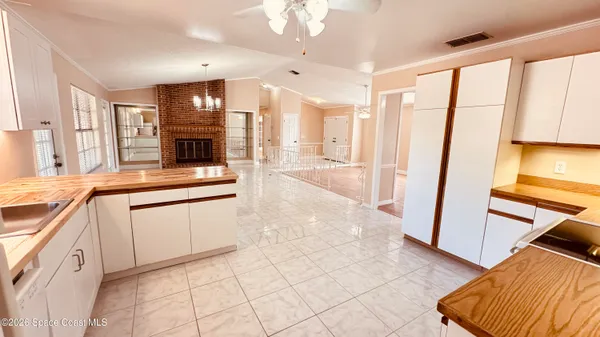 $2,700 | 301 Nesbitt Street, Palm Bay, FL 32907