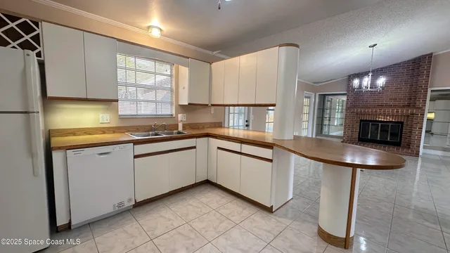 $2,700 | 301 Nesbitt Street, Palm Bay, FL 32907