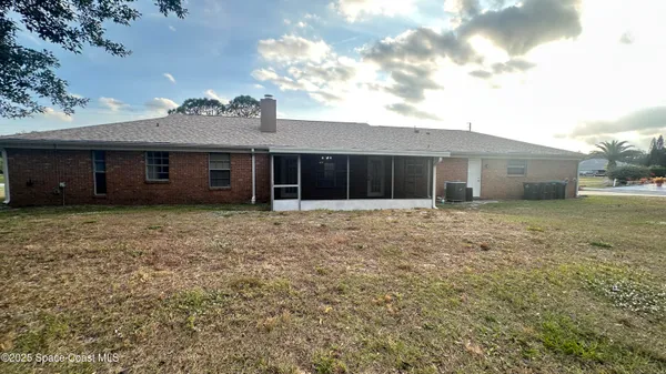 $2,700 | 301 Nesbitt Street, Palm Bay, FL 32907