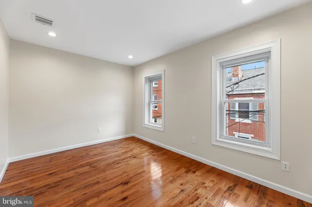 $1,550 | 25 1/2 Peace Street, Trenton, NJ 08608