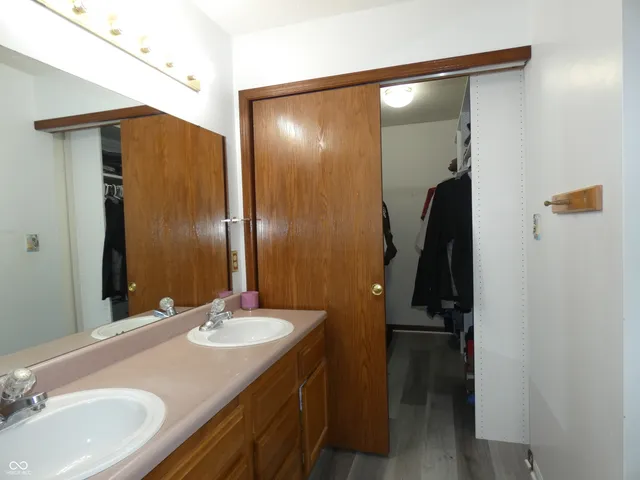 $329,900 | 6714 Colleens Way, Indianapolis, IN 46221