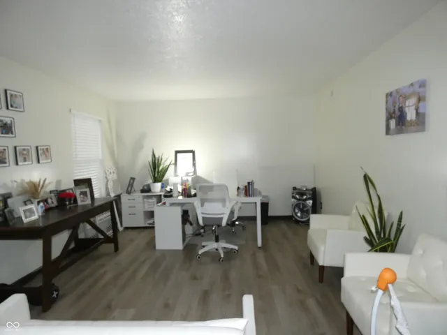 $329,900 | 6714 Colleens Way, Indianapolis, IN 46221