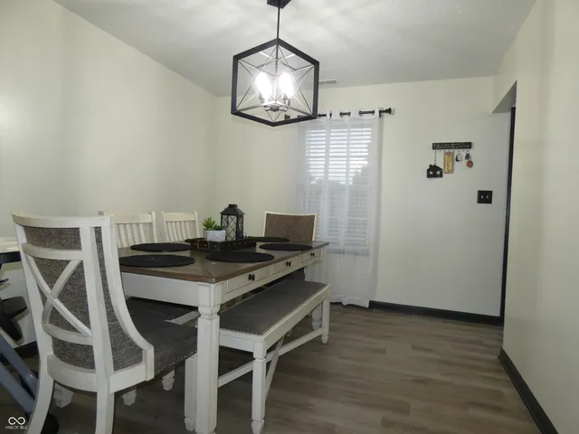 $329,900 | 6714 Colleens Way, Indianapolis, IN 46221