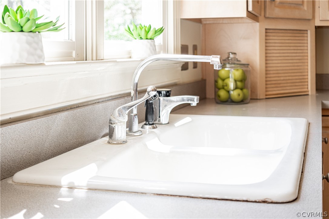 10497 Georgetown Road Mechanicsville, VA 23116 - Photo 22 of 50 a close view of sink