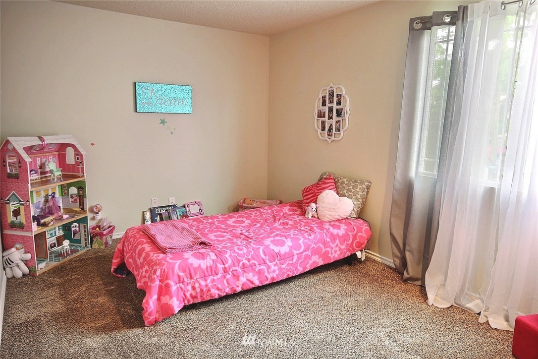 2316 Southeast 21st Street Renton, WA 98055 - Photo 13 of 19 Gallery Image 13