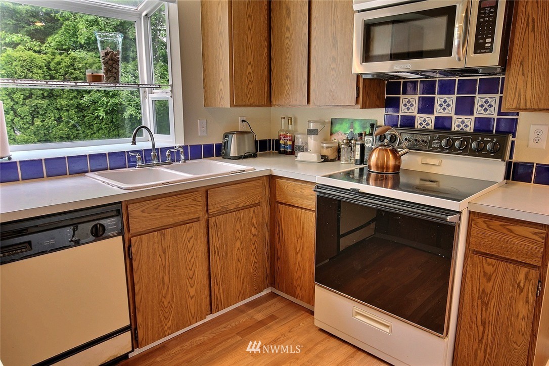 2316 Southeast 21st Street Renton, WA 98055 - Photo 6 of 19 Gallery Image 6