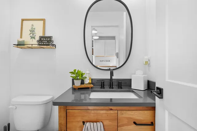 $699,900 | 780 Ashby Road, New Ipswich, NH 03071