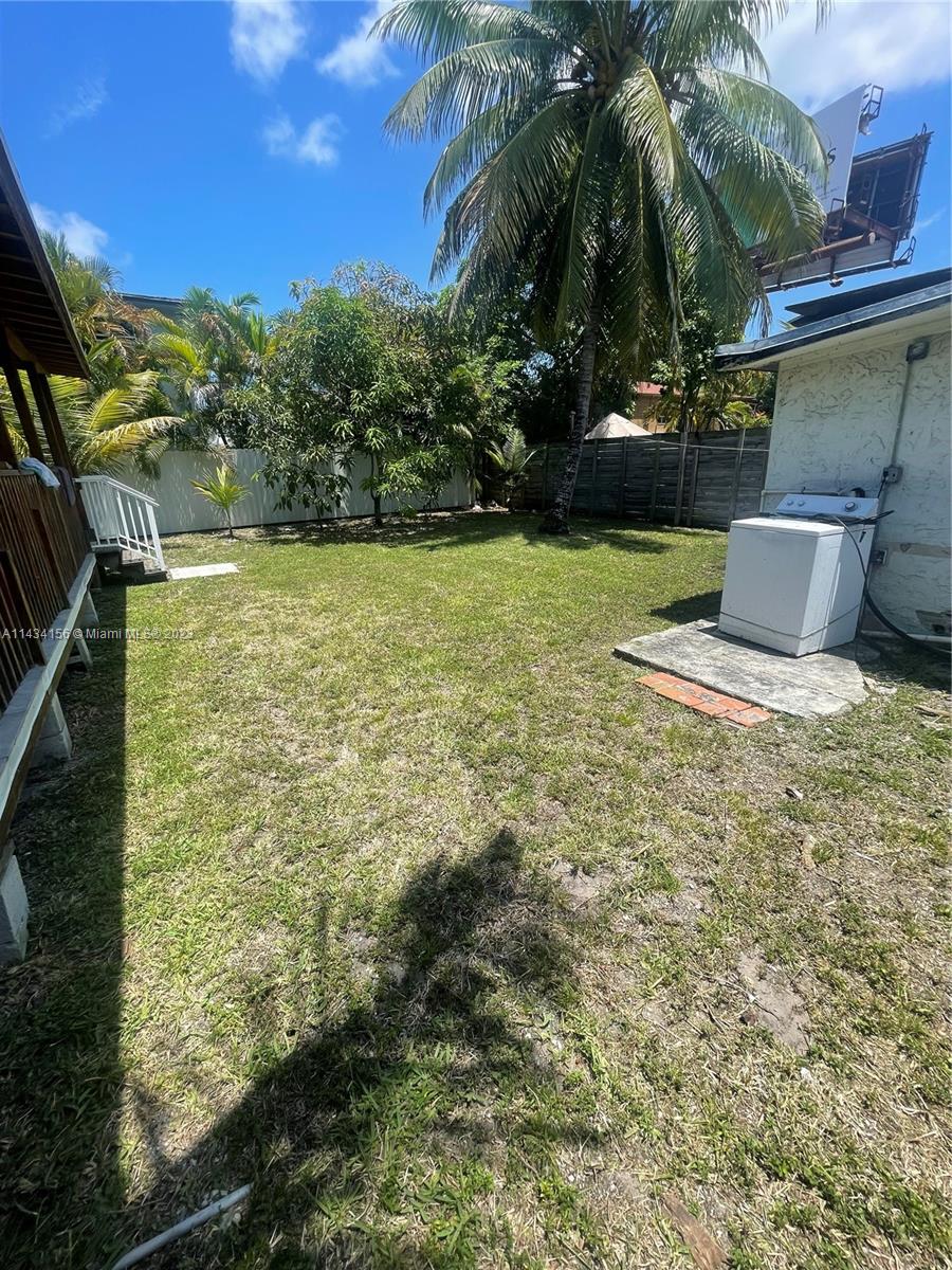 652 Northwest 28th Street Miami, FL 33127 - Photo 15 of 15 a view of a yard