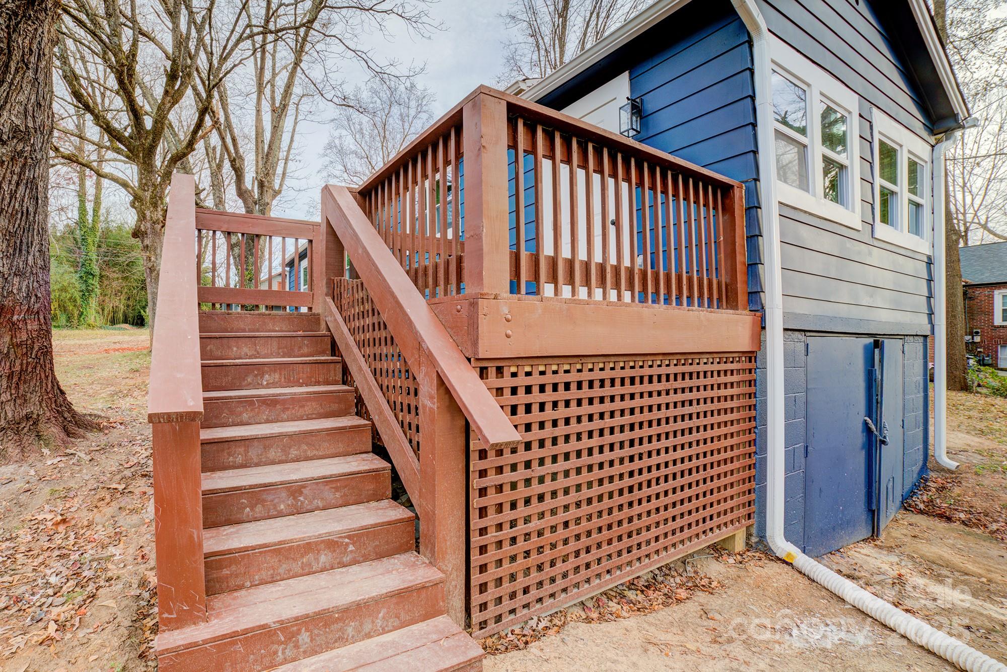 410 24th Street Southwest Hickory, NC 28602 - Photo 38 of 41 a view of entryway with wooden floor