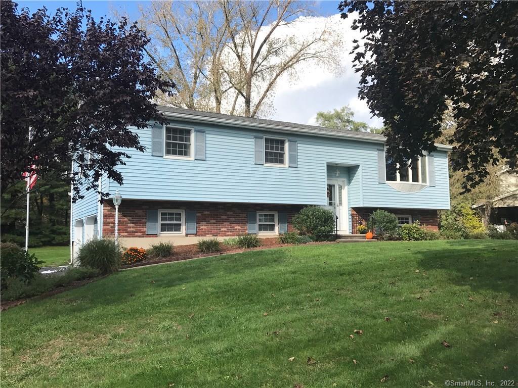 34 Hawley Rd Extension Danbury, CT 06811 - Photo 1 of 1
