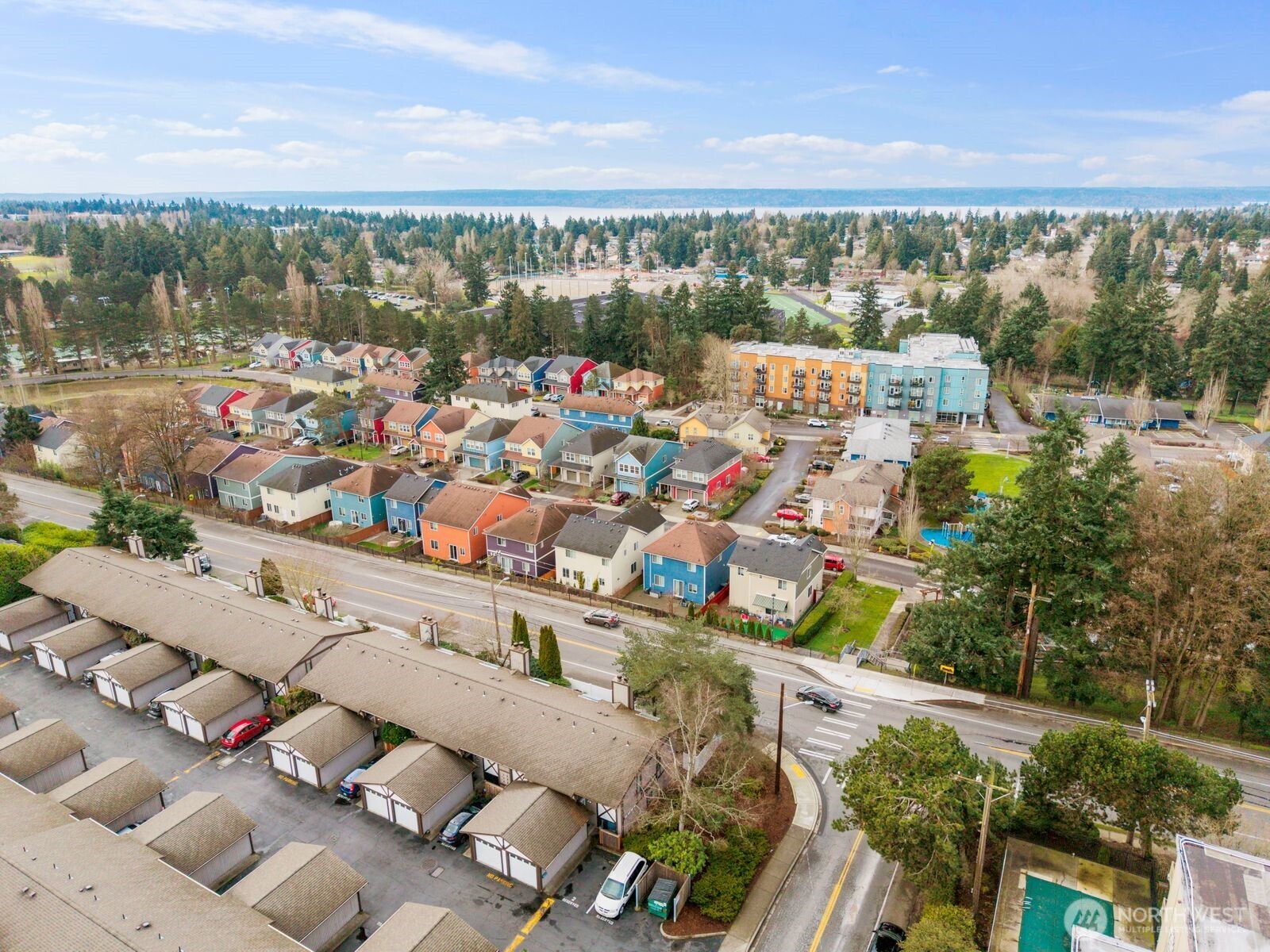323 Southwest 112th Street, Unit 102 Seattle, WA 98146 - Photo 28 of 32