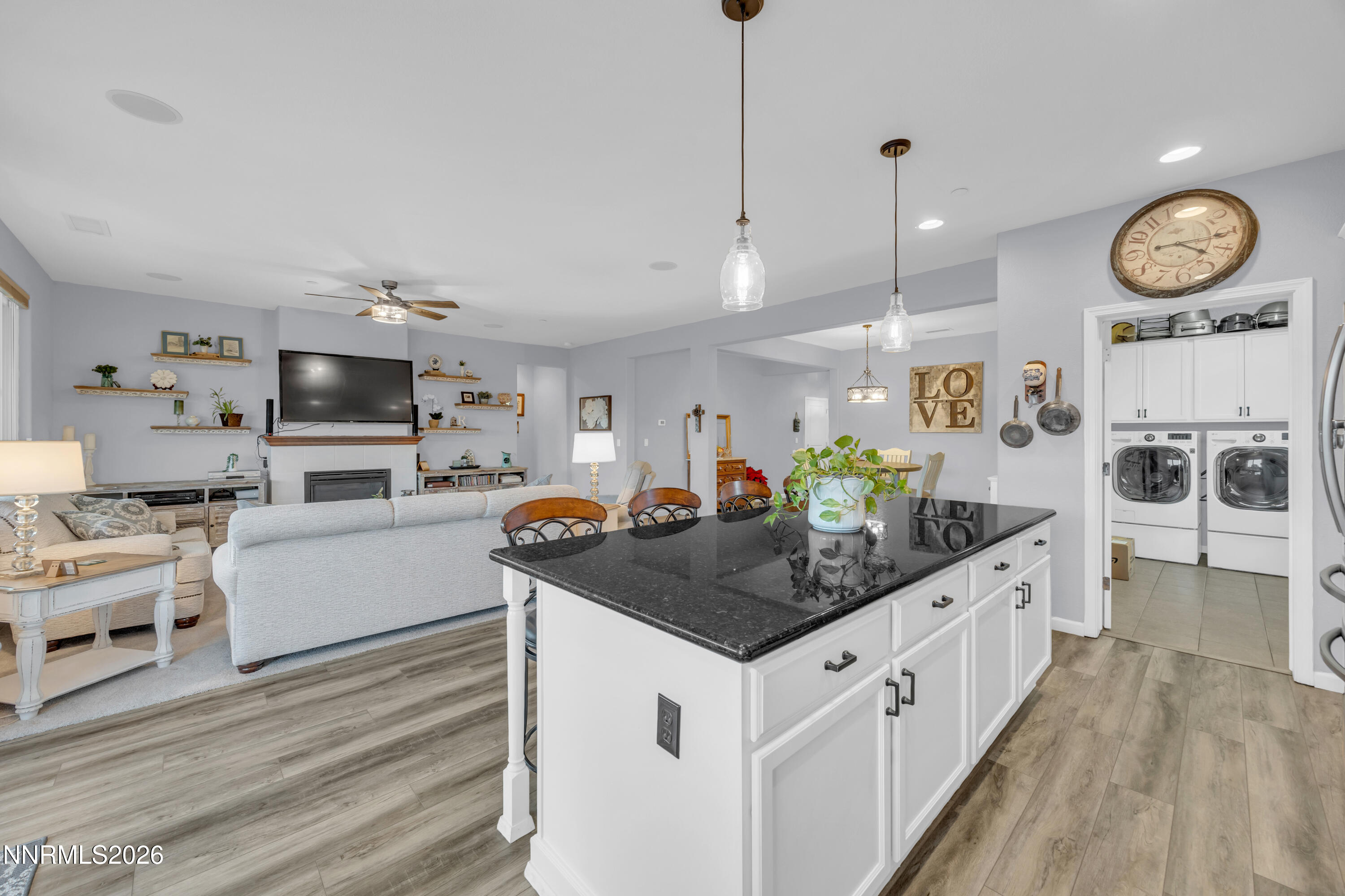 2823 Kimberlite Road Sparks, NV 89436 - Photo 10 of 33 Kitchen