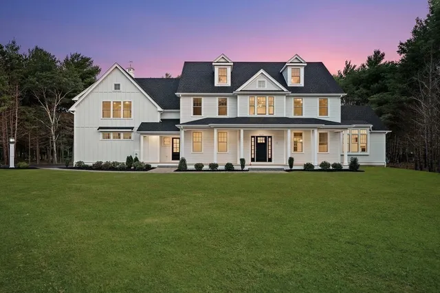 $1,599,000 | 342 Country Club Way, Kingston, MA 02364
