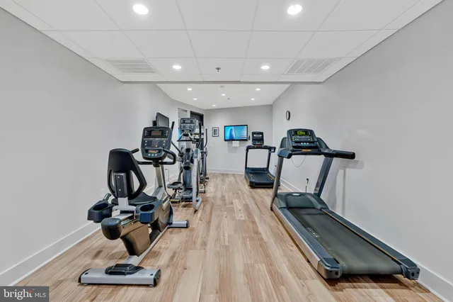 $989,900 | 23731 September Sun Square, Ashburn, VA 20148