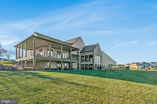 $989,900 | 23731 September Sun Square, Ashburn, VA 20148