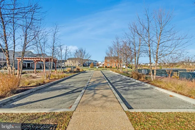 $989,900 | 23731 September Sun Square, Ashburn, VA 20148