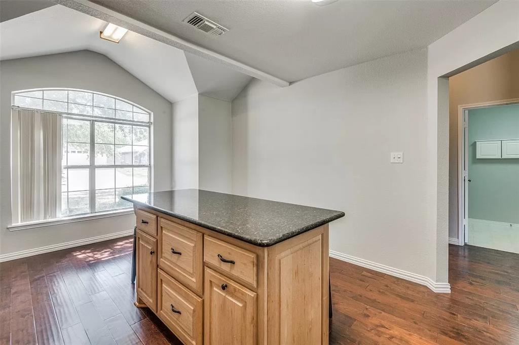 8641 Trinity Vista Trail Hurst, TX 76053 - Photo 7 of 15