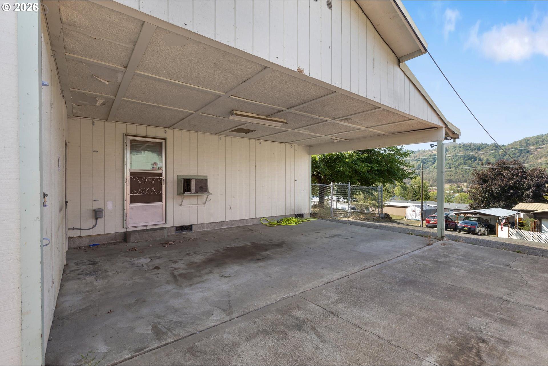 4545 Northeast Ridenour Street Winchester, OR 97495 - Photo 3 of 29 Gallery Image 3
