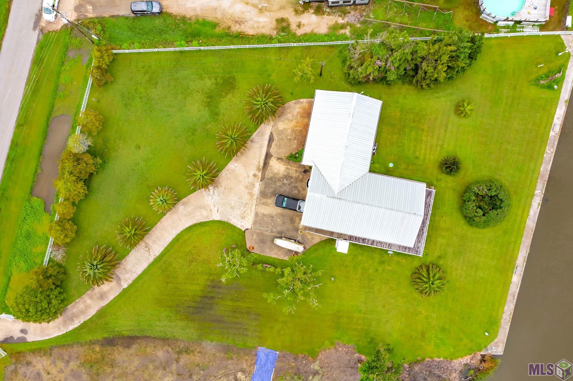 2269 Brady Road Theriot, LA 70397 - Photo 6 of 24