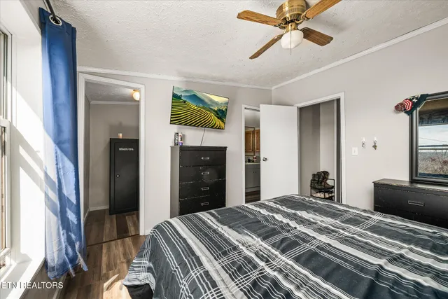 $347,500 | 102 Flat Rock Road, Deer Lodge, TN 37726