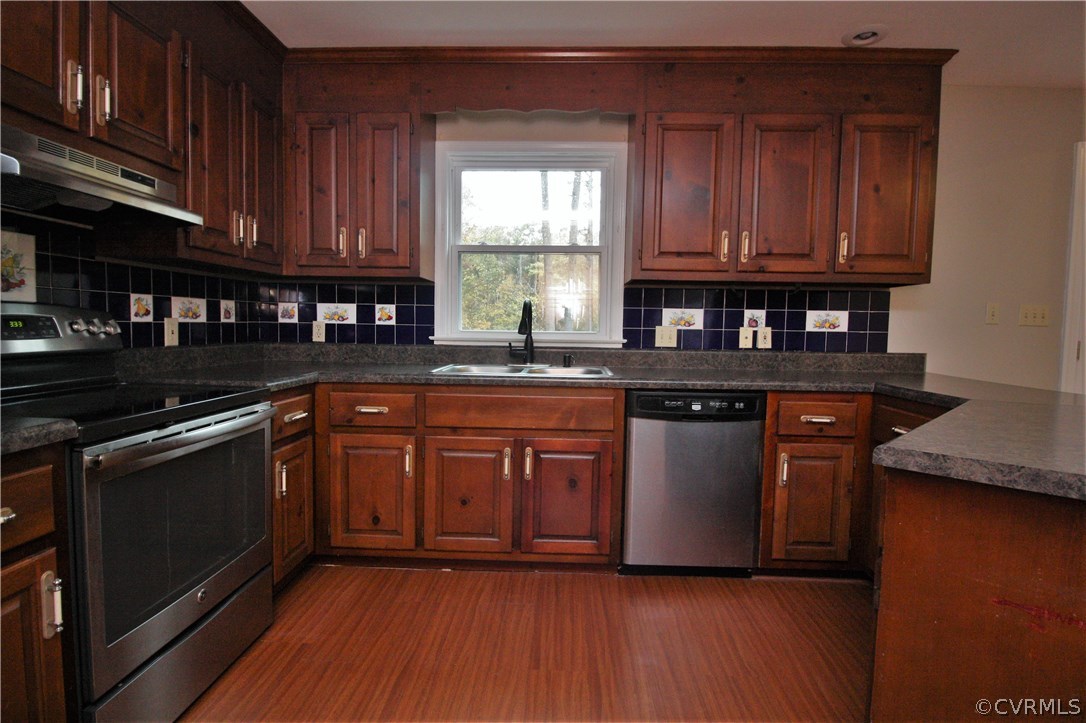 4759 Crossgate Road Chester, VA 23831 - Photo 9 of 23