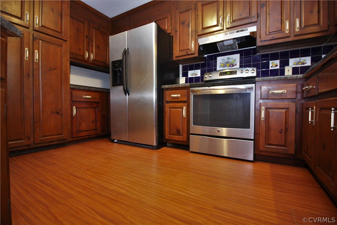 4759 Crossgate Road Chester, VA 23831 - Photo 10 of 23