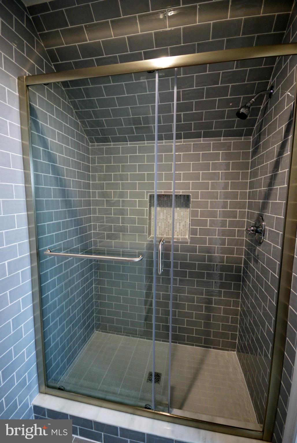 3520 Hillsmere Road Baltimore, MD 21207 - Photo 11 of 23 Bath (Master)