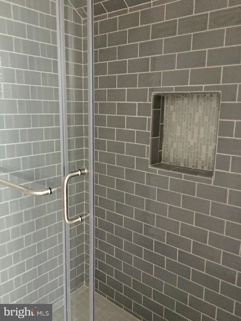 3520 Hillsmere Road Baltimore, MD 21207 - Photo 12 of 23 Bath (Master)