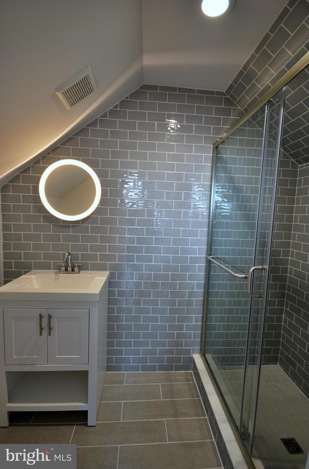 3520 Hillsmere Road Baltimore, MD 21207 - Photo 10 of 23 Bedroom (Master)