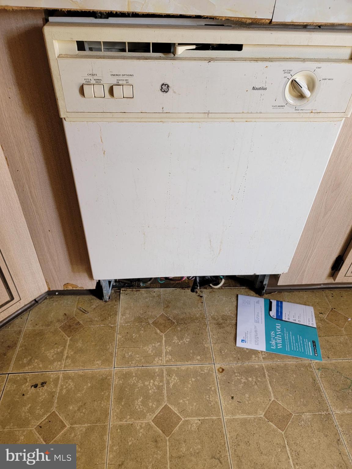 3509 Sollers Point Road Baltimore, MD 21222 - Photo 11 of 28