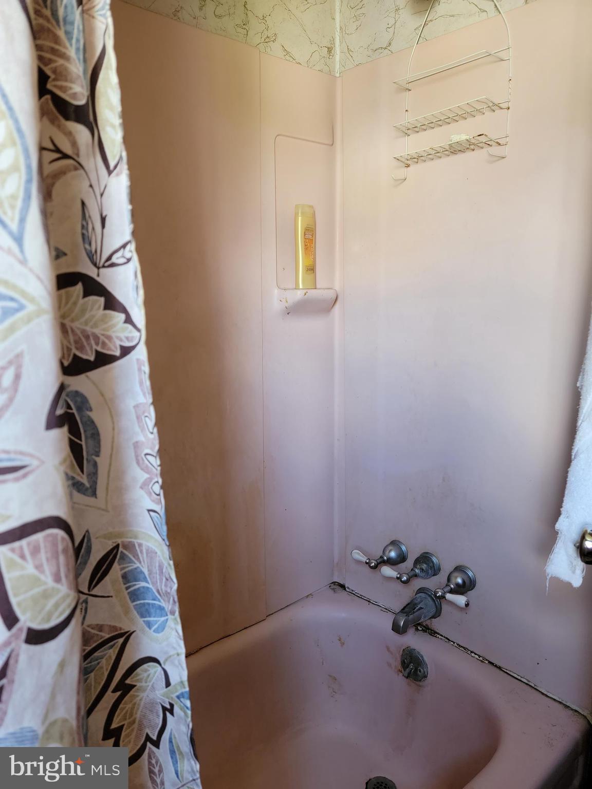 3509 Sollers Point Road Baltimore, MD 21222 - Photo 19 of 28