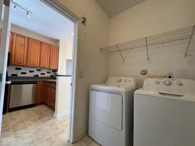 $1,550 | 211 Fullford Lane, Unit 204, Wilmington, NC 28412