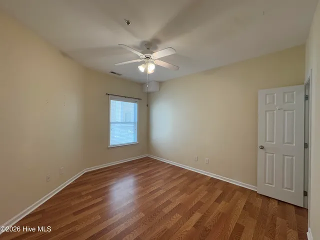 $1,550 | 211 Fullford Lane, Unit 204, Wilmington, NC 28412