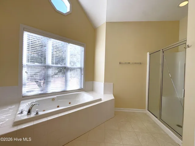 $1,550 | 211 Fullford Lane, Unit 204, Wilmington, NC 28412