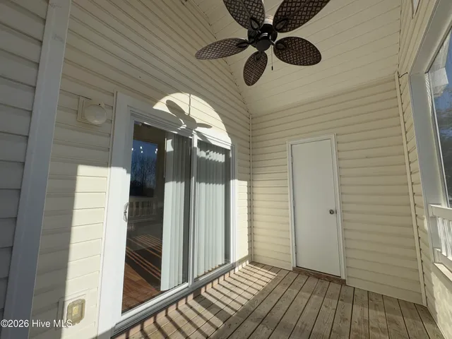 $1,550 | 211 Fullford Lane, Unit 204, Wilmington, NC 28412