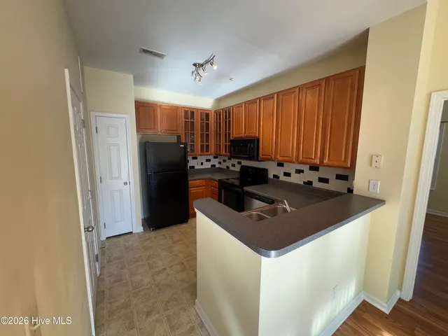 $1,550 | 211 Fullford Lane, Unit 204, Wilmington, NC 28412