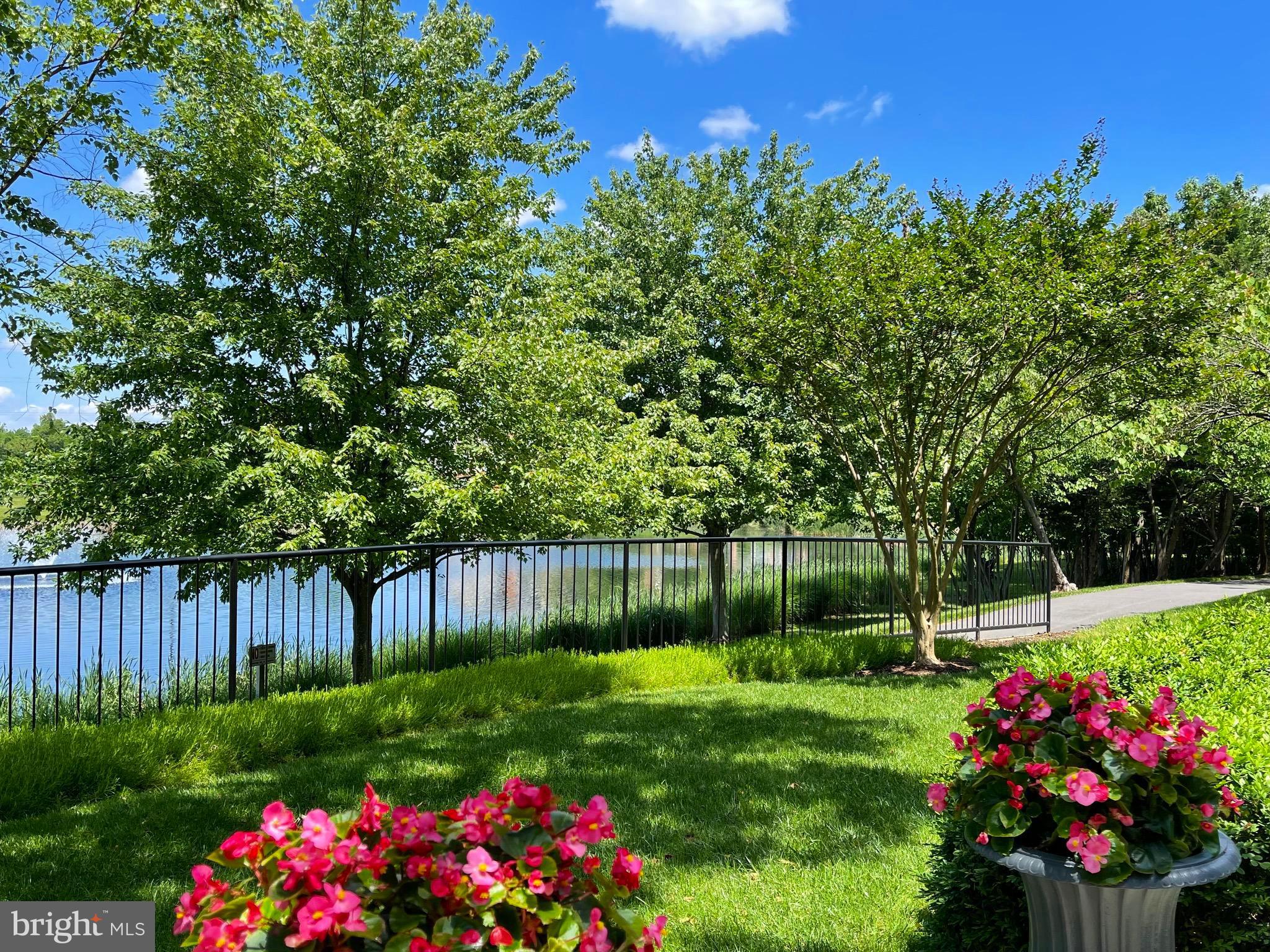 1933 Logan Manor Drive Reston, VA 20190 - Photo 3 of 120